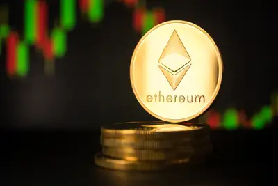 ETF de Ethereum: cómo invertir en cripto (guía para no perder el sueño ni el dinero)