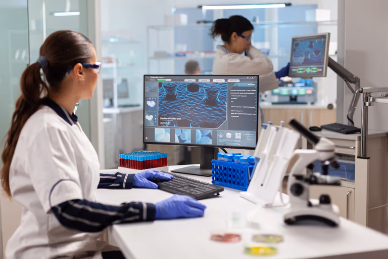 IBB ETF: El Resurgimiento Silencioso de la Biotecnología — Alto Crecimiento con Beta Bajo