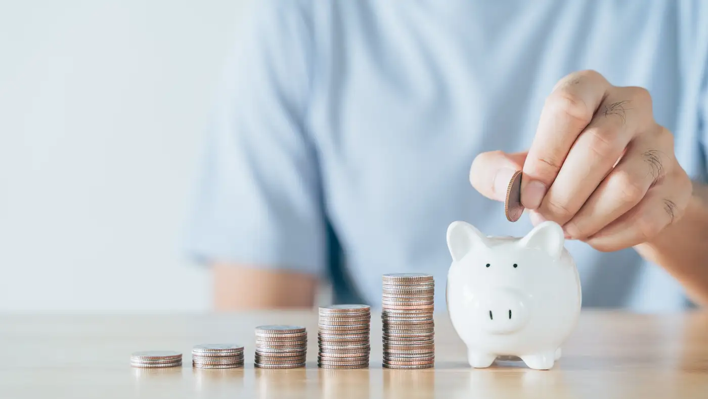 Estrategias de ahorro para latinos en 2026